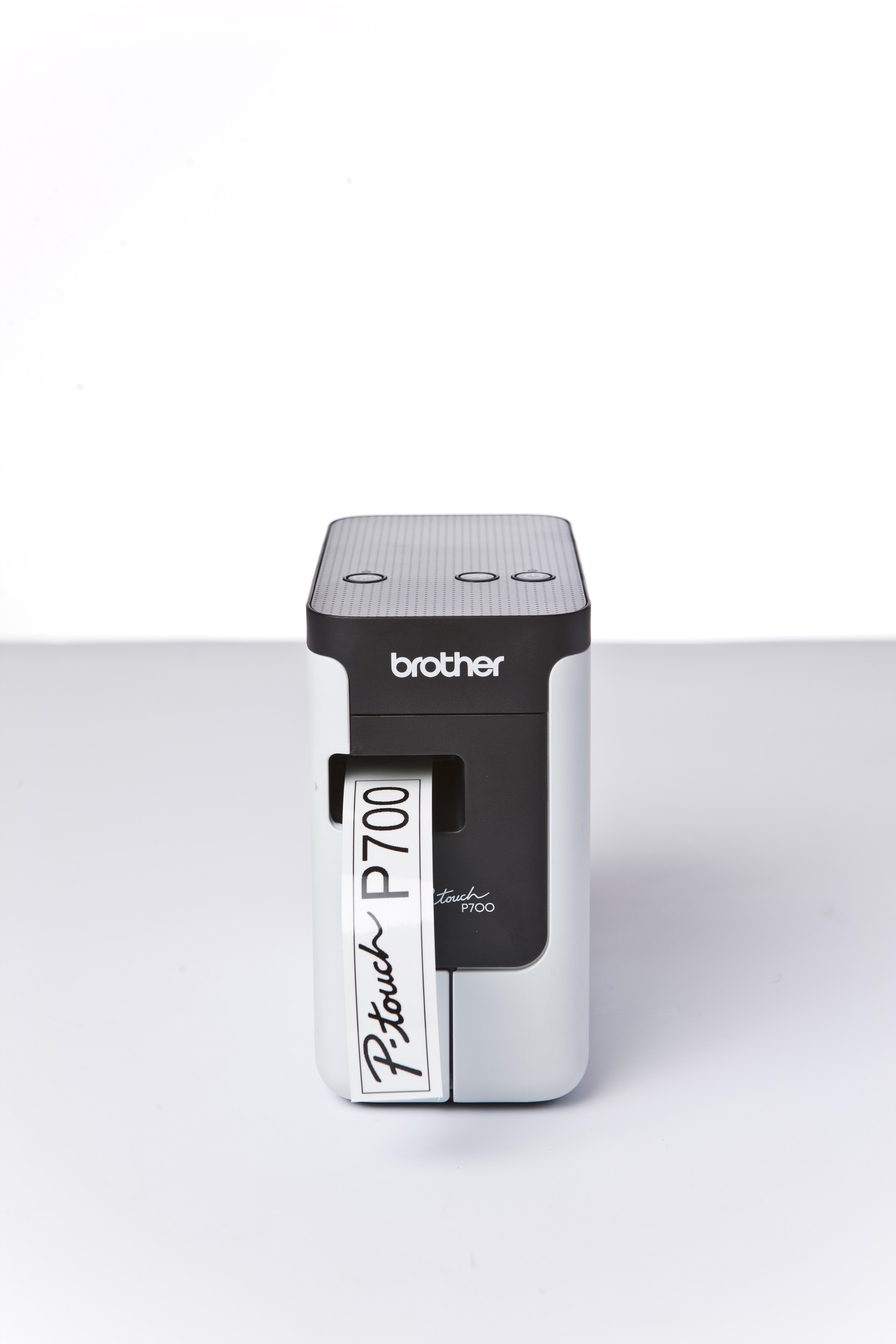 Принтер  PT-P700 для печати наклеек шириной до 24 мм| Brother  4